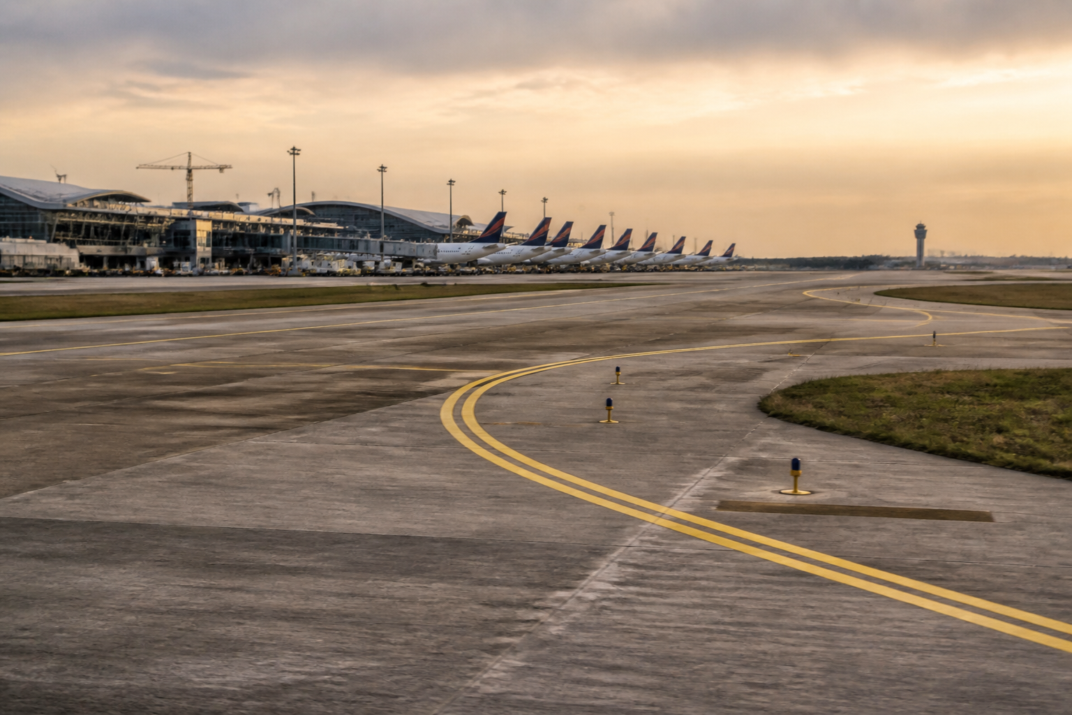 Budapest Airport's 70,000 sqm Taxiway Tender Shows Where Hungary's EUR 1bn Airport Programme Really Binds